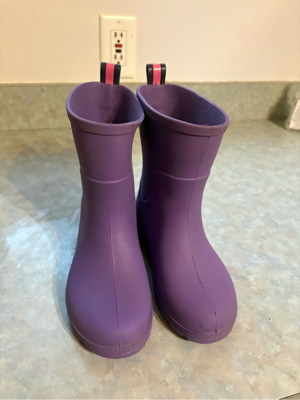 totes Kids Purple Rain Boots with Pink Pull Tabs - Picture 2 of 6